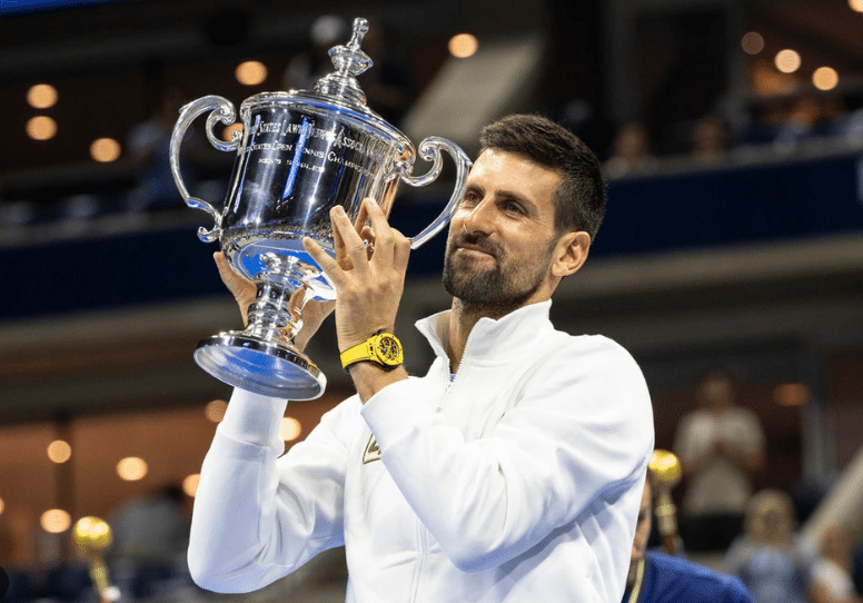 tay vợt hàng đầu thế giới Djokovic